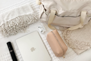 7 Must-Have Essentials to Pack in Your Personal Item