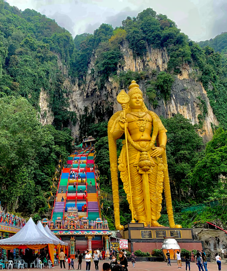 Batu Caves: A Complete Guide to Kuala Lumpur’s Iconic Shrine