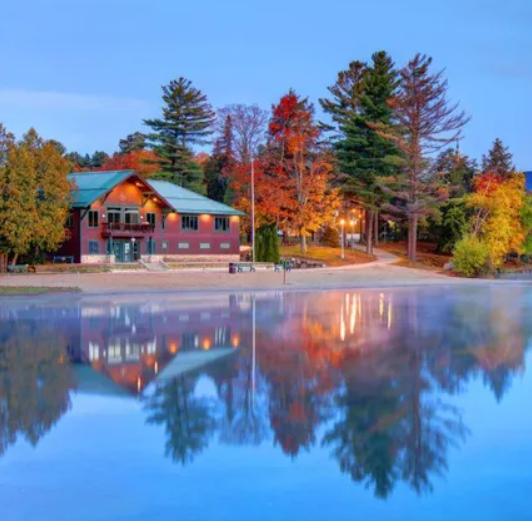9 Essential Tips for Booking Lodging in Lake Placid, NY