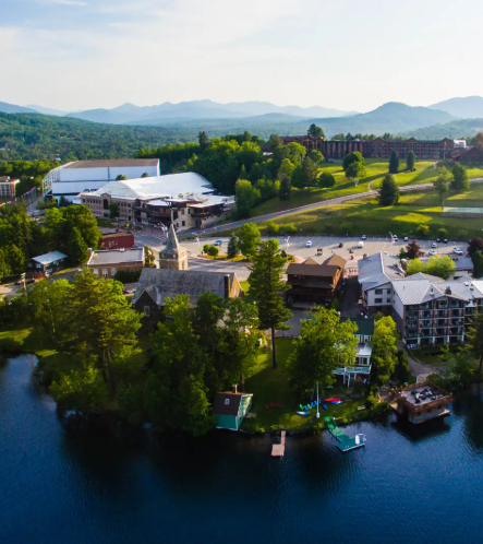 What to Pack for a Relaxing Stay at Waterfront Hotels in Lake Placid, NY