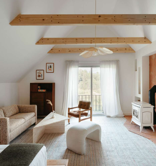 10 Tips for a Comfortable Long-Term Hotel Stay in Lake Placid