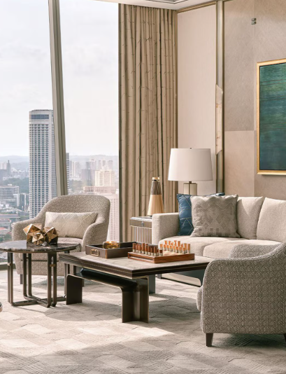 How to Plan the Ultimate Staycation at a Waterfront Hotel